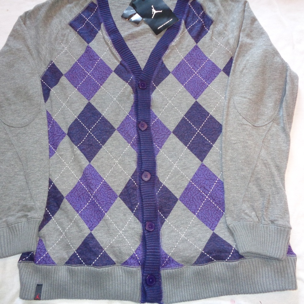 NWTS MICHAEL JORDAN BRAND CLASSIC CUT MEN SWEATER XL AUTHENTIC